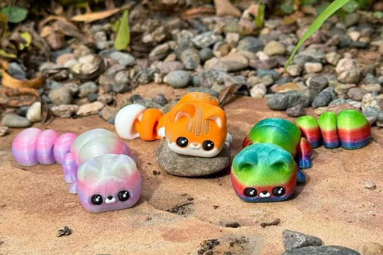 Designing and Playing with 3D Printed Toys Made Easy